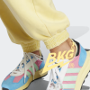 jogging-mujer-amarillo-pastel-2024_3